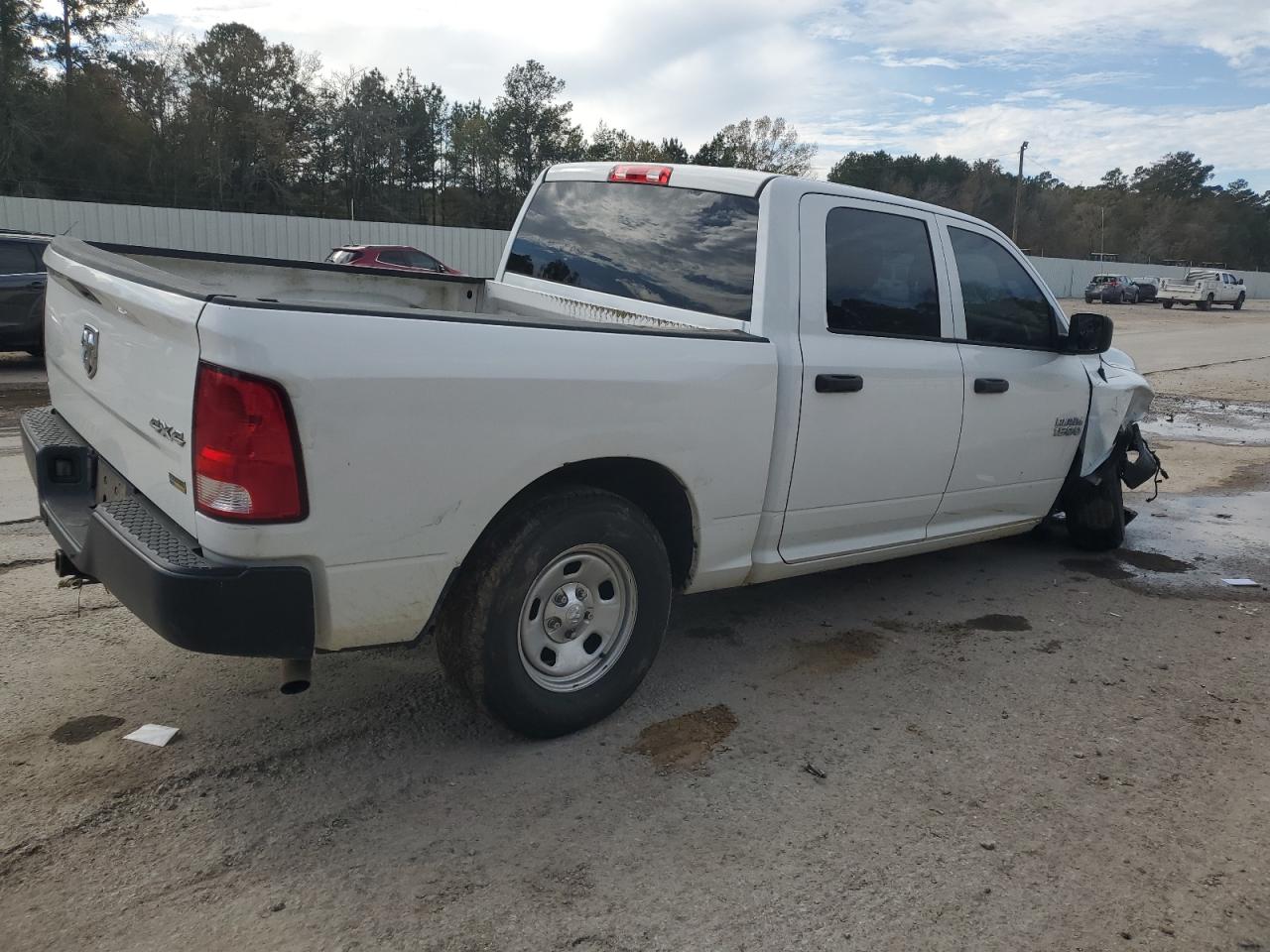 2017 RAM 1500 - Image 3