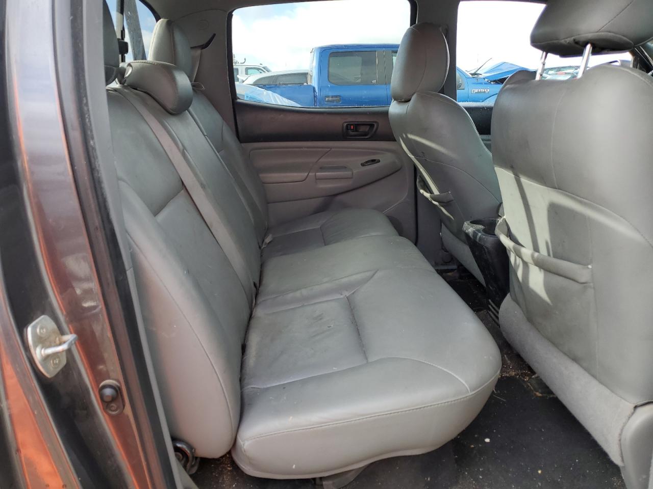2012 Toyota Tacoma - Image 10
