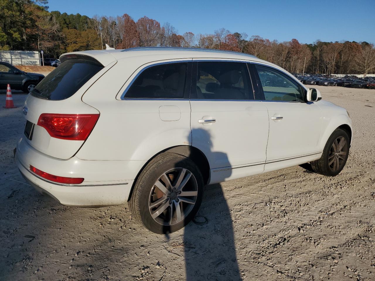 VIN WA1LGAFE8DD007093 2013 AUDI Q7 no.3