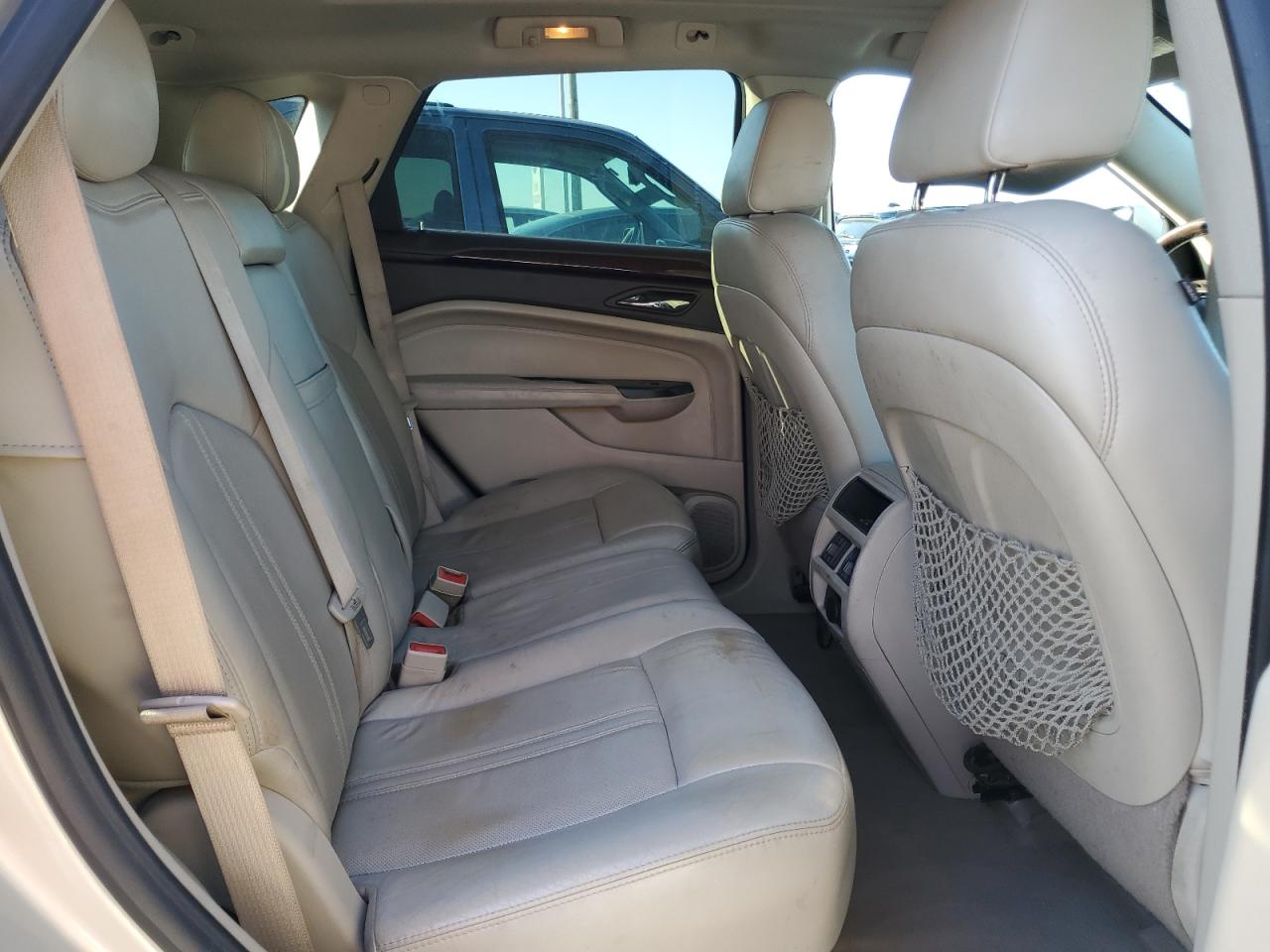 2015 Cadillac SRX - Image 11