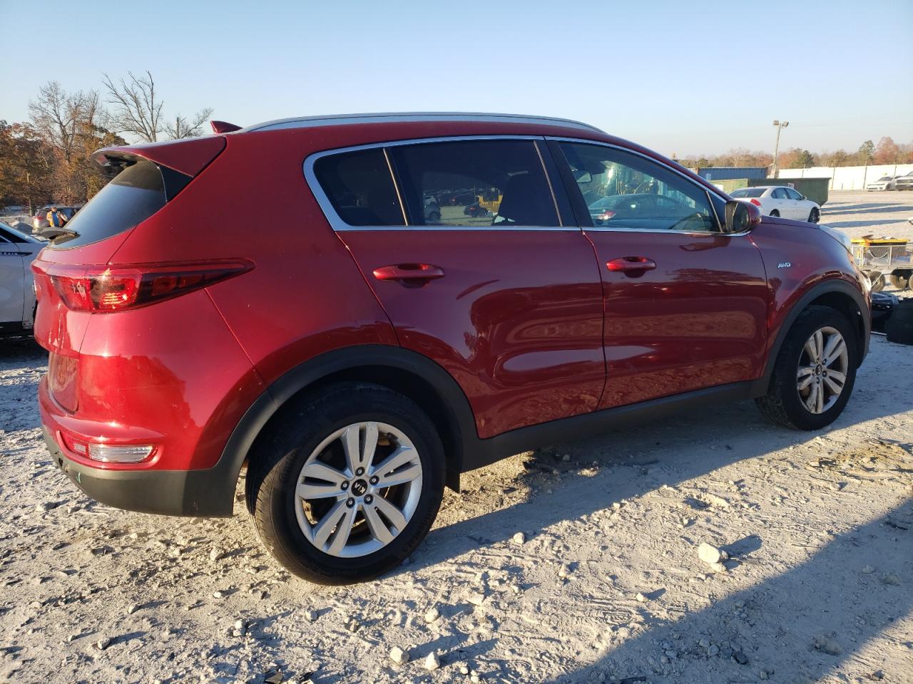 VIN KNDPMCAC2J7411633 2018 KIA SPORTAGE no.3