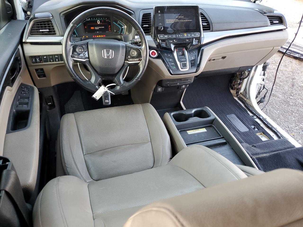 2018 Honda Odyssey - Image 8
