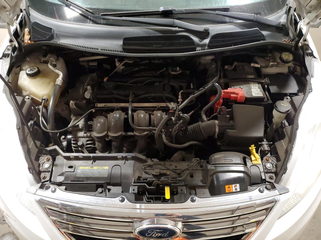 2012 Ford Fiesta - Image 11