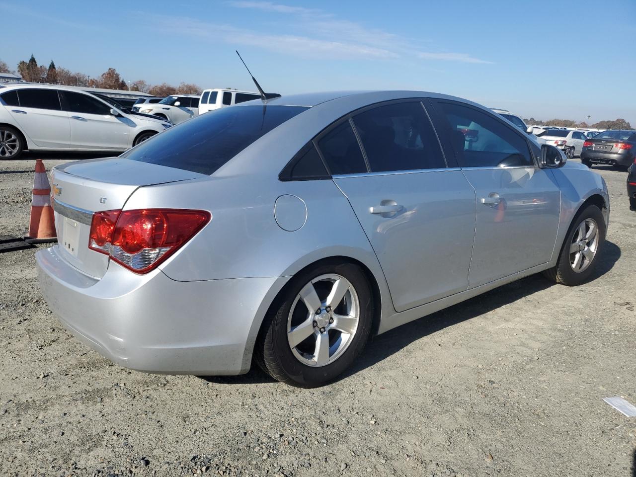2014 Chevrolet Cruze - Image 3