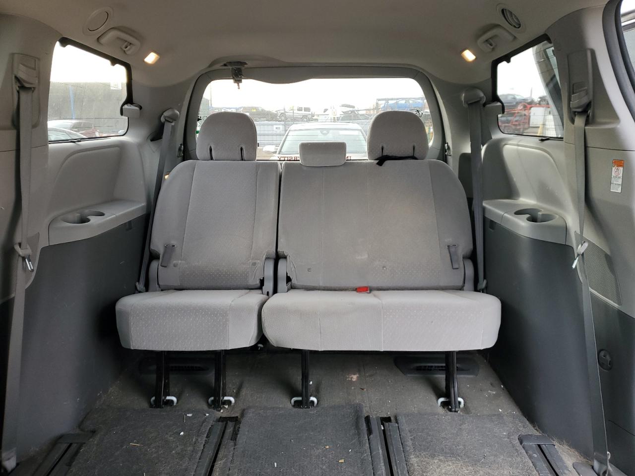 2015 Toyota Sienna Le VIN: 5TDJK3DC2FS112132 Lot: 84671734