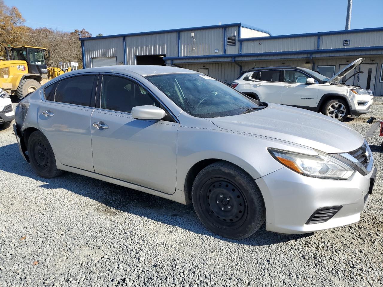 2017 Nissan Altima - Image 4
