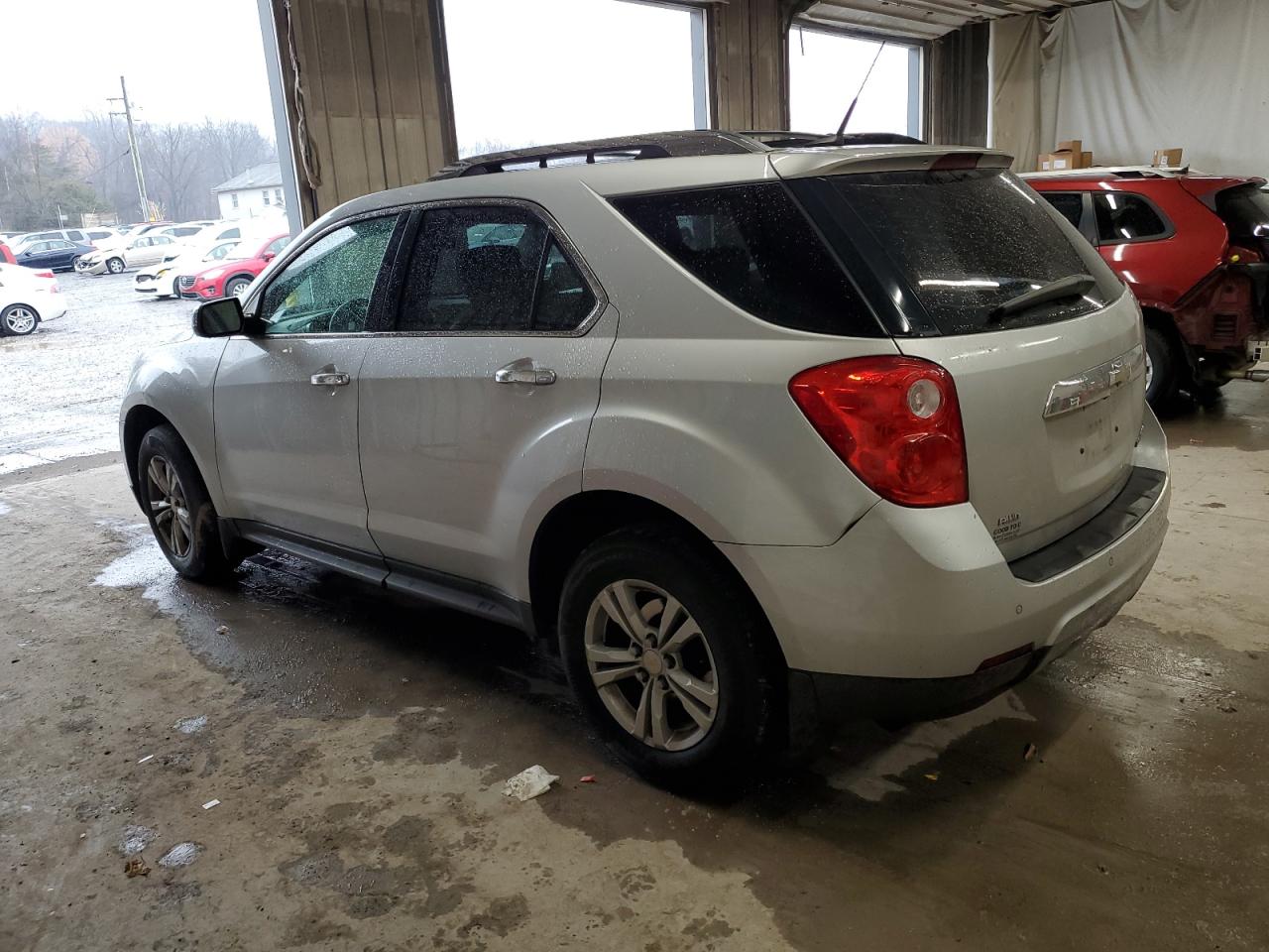 2010 Chevrolet Equinox - Image 2
