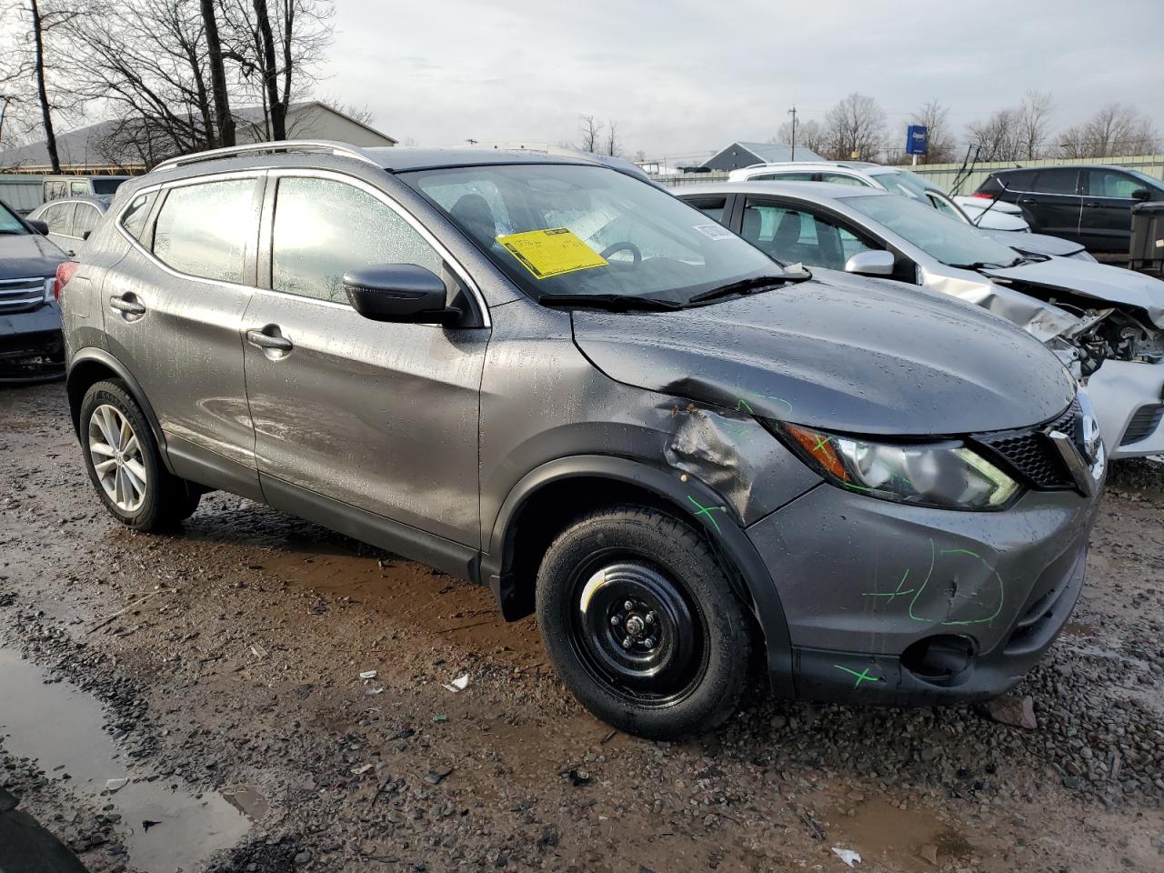 2017 Nissan Rogue - Image 4