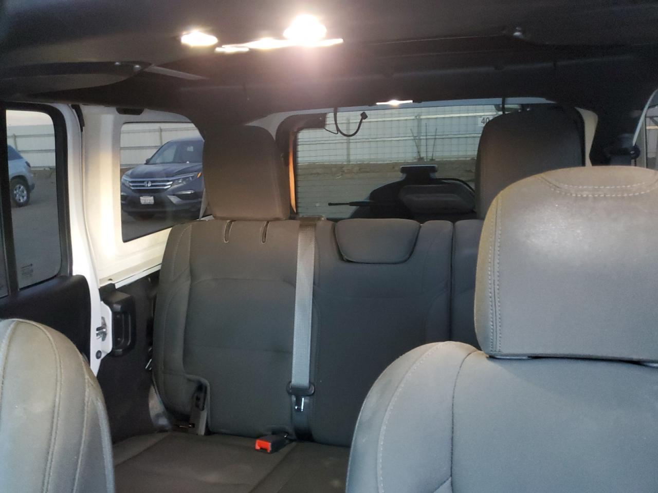 2021 Jeep Wrangler - Image 10