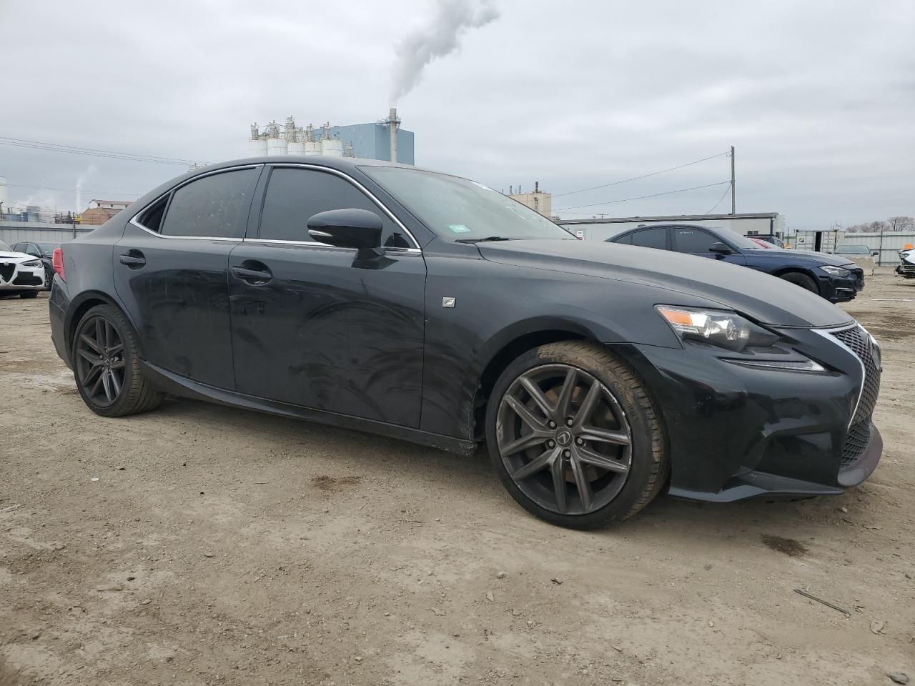 2016 Lexus IS - Image 4