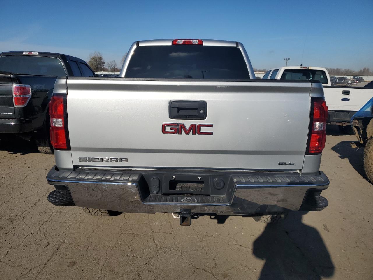 2018 GMC Sierra - Image 6