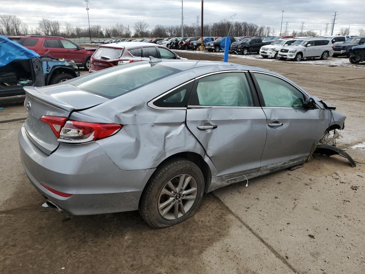 2017 Hyundai Sonata - Image 3