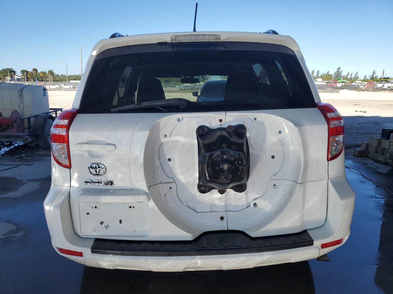 2011 Toyota RAV 4 - Image 6