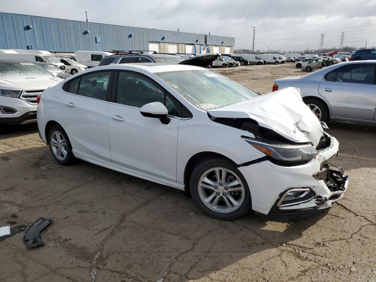 2017 Chevrolet Cruze - Image 4