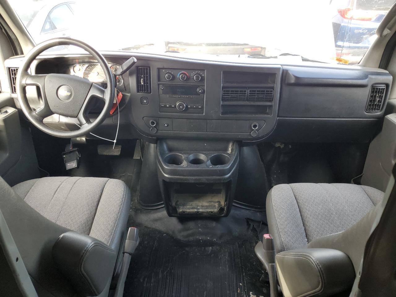 2013 Chevrolet Express - Image 8