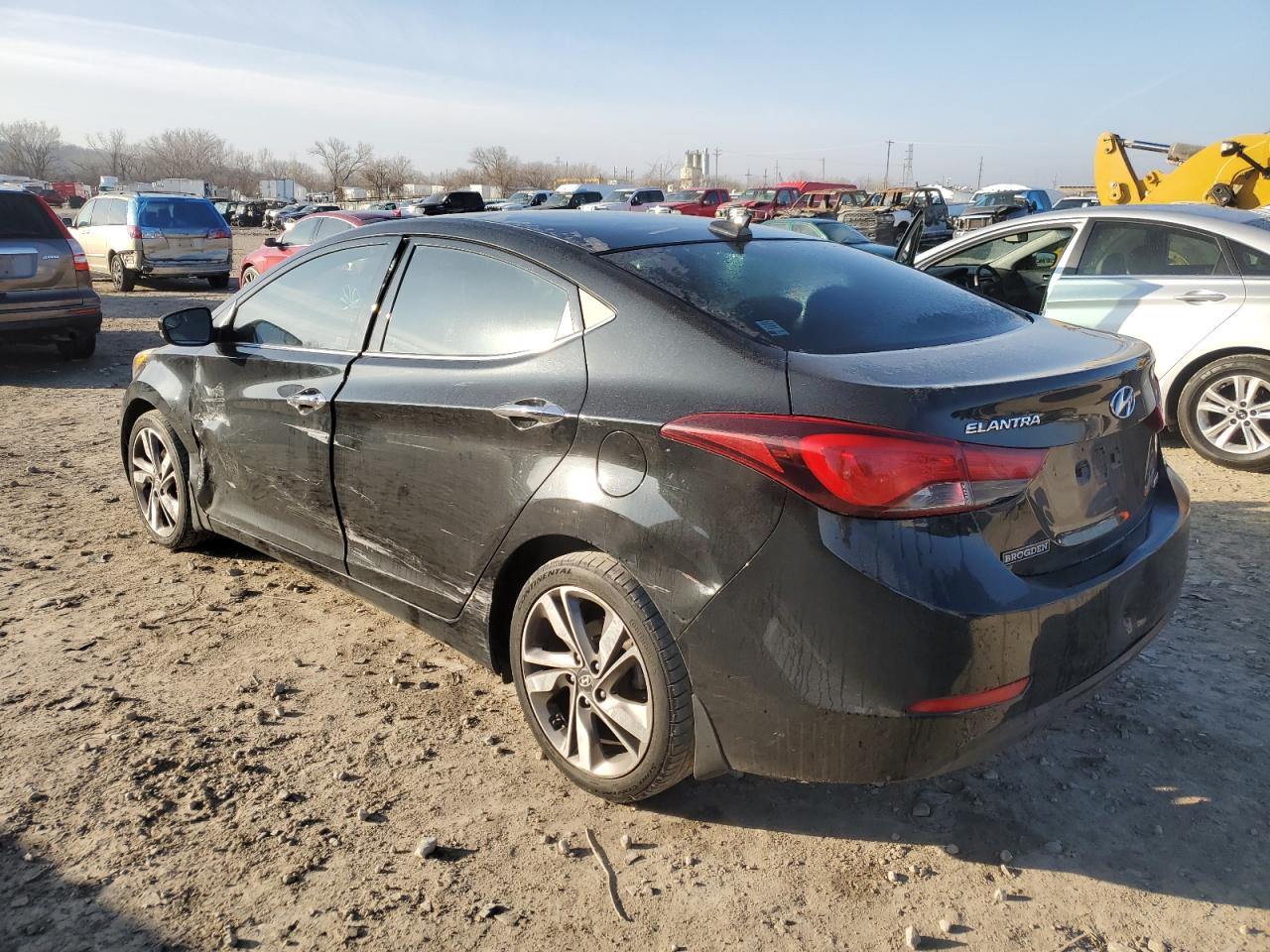 VIN 5NPDH4AE2GH681089 2016 HYUNDAI ELANTRA no.2