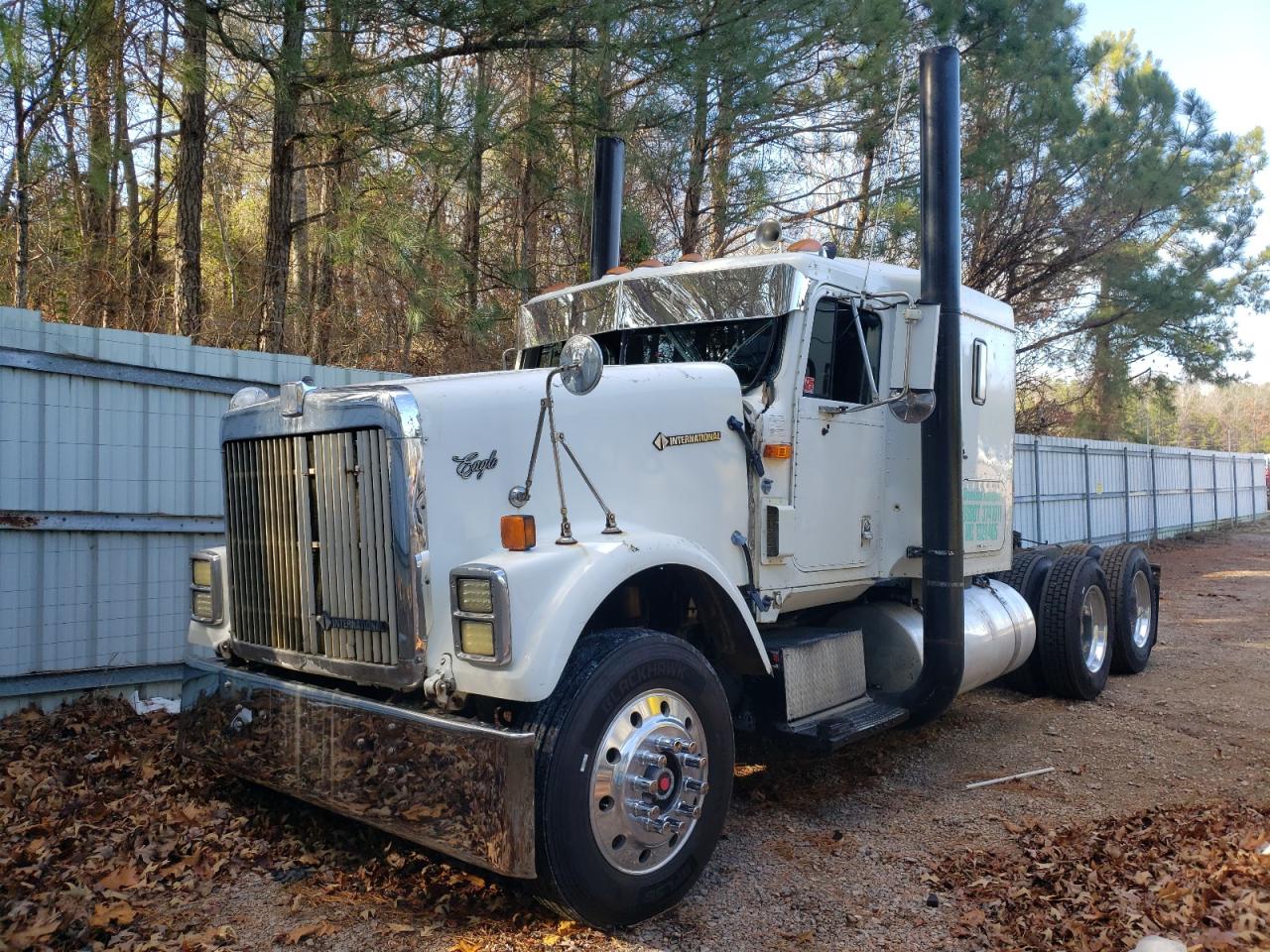 1996 International 9000 9300 VIN: 2HSFBAER6TC062072 Lot: 85105184