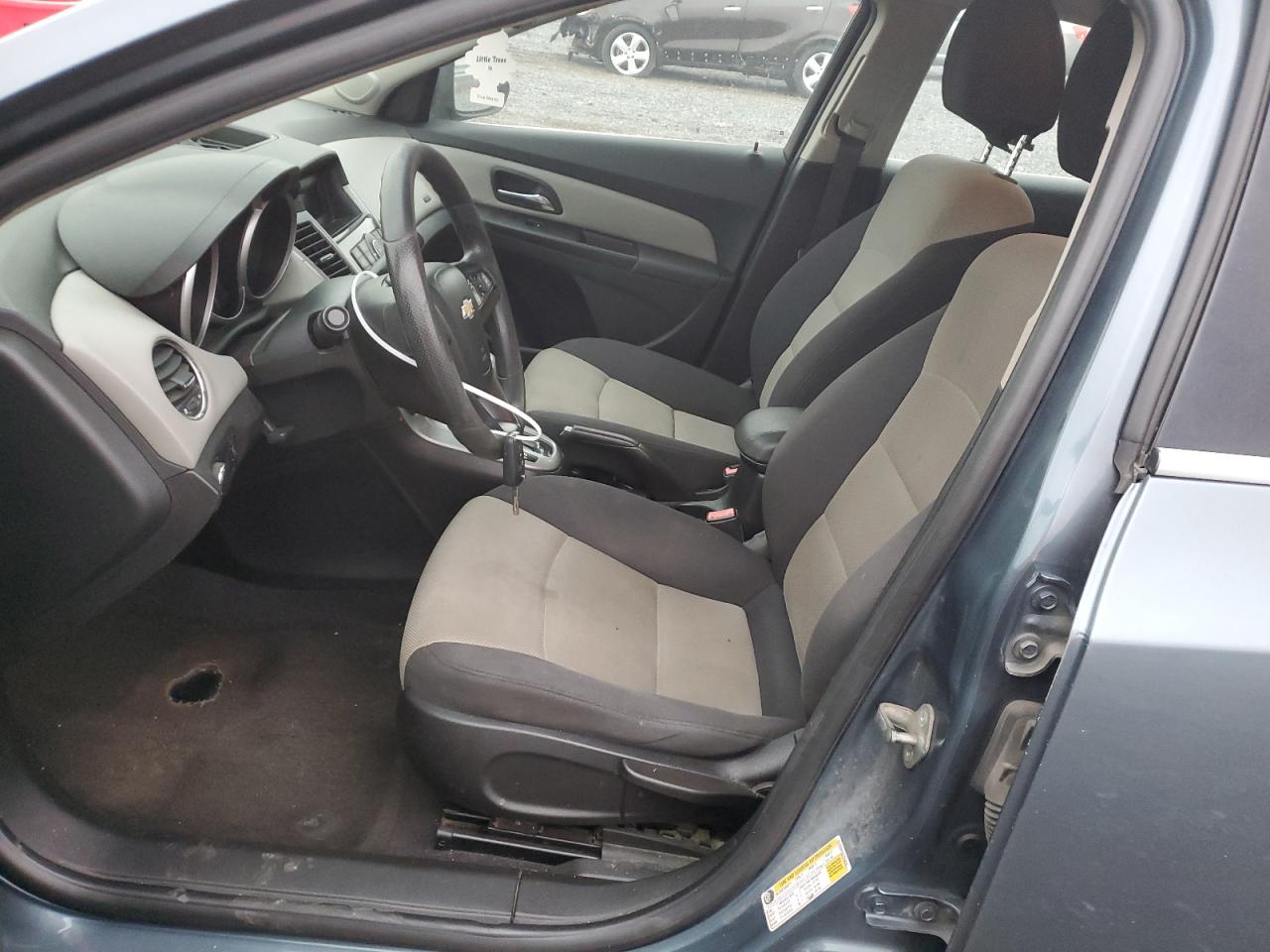 2012 Chevrolet Cruze - Image 7