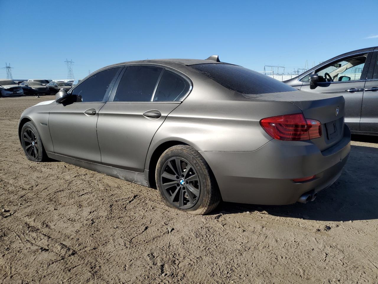 VIN WBA5A5C57GD526505 2016 BMW 5 SERIES no.2