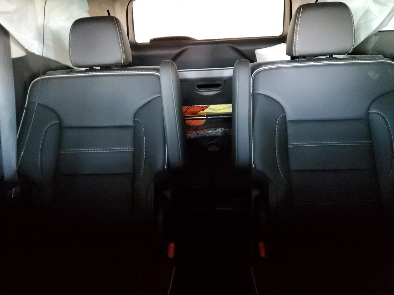 2021 GMC Acadia - Image 10