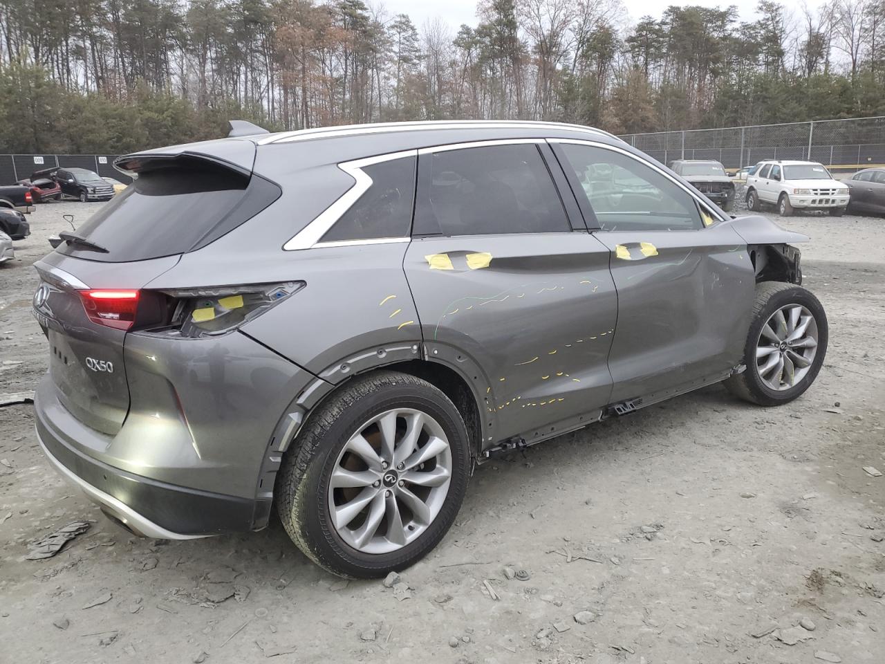 2021 Infiniti QX50 - Image 3
