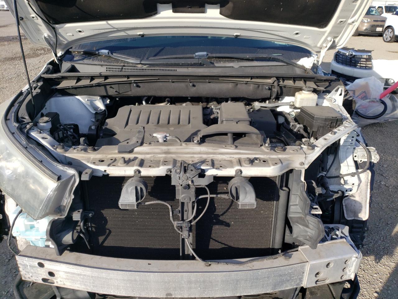 2015 Toyota Highlander - Image 12
