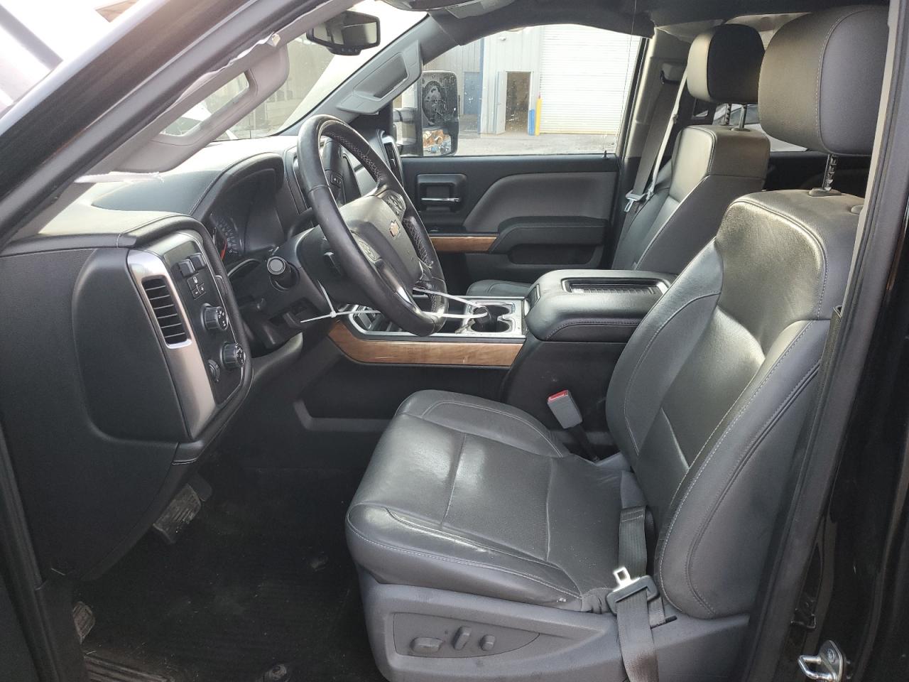 2016 Chevrolet Silverado - Image 7