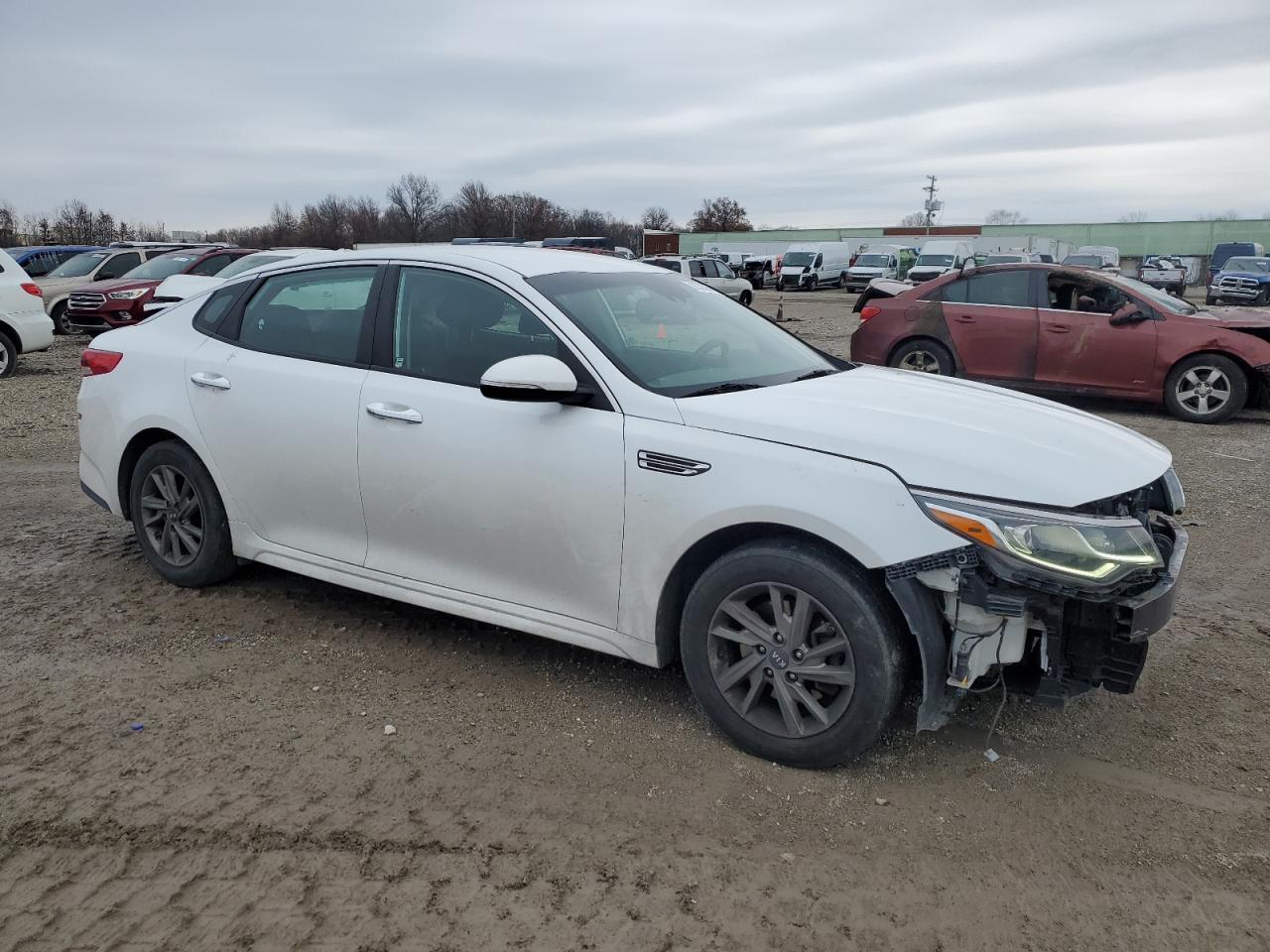 VIN 5XXGT4L38KG333759 2019 KIA OPTIMA no.4