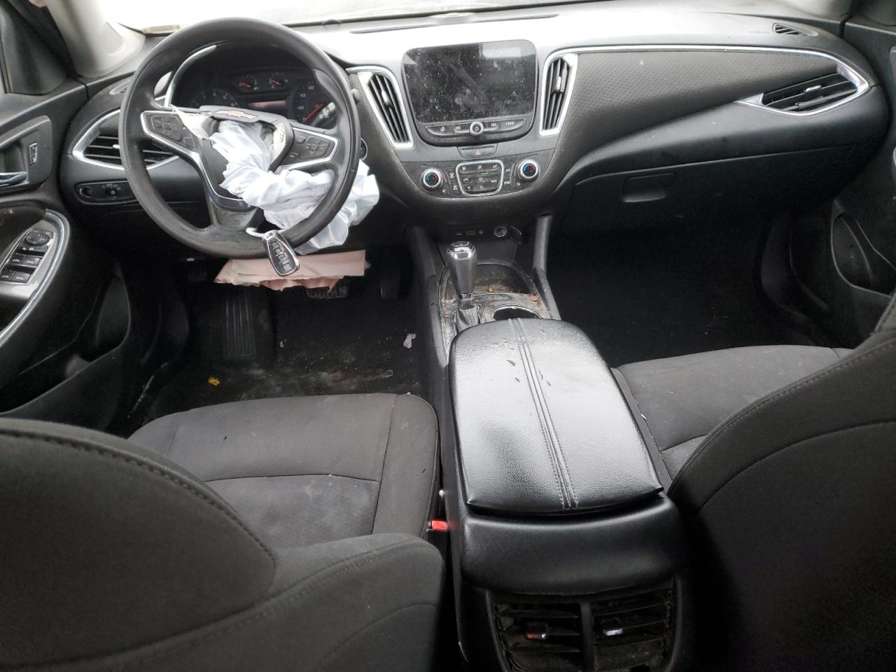 2019 Chevrolet Malibu - Image 8