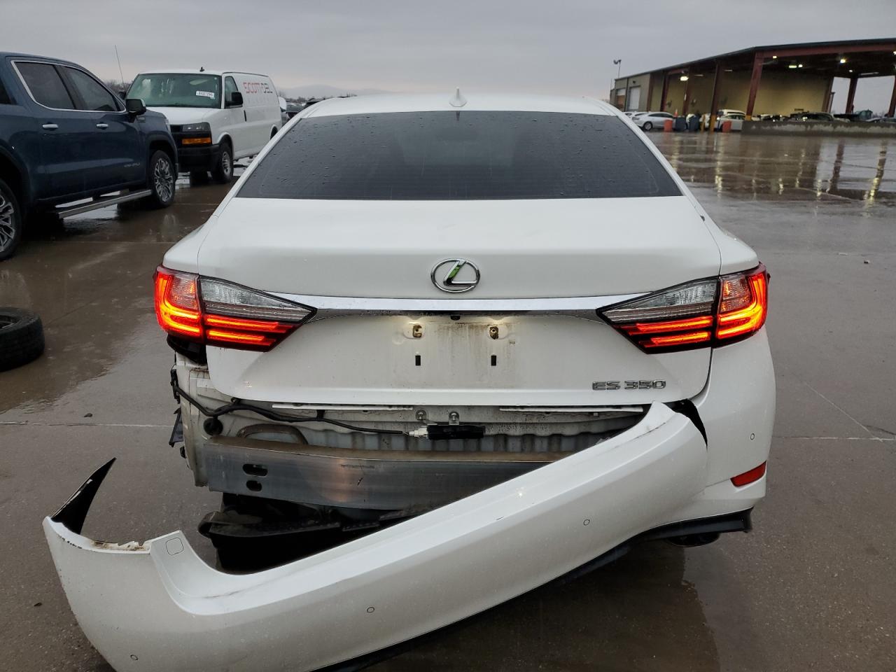 2018 Lexus ES - Image 6