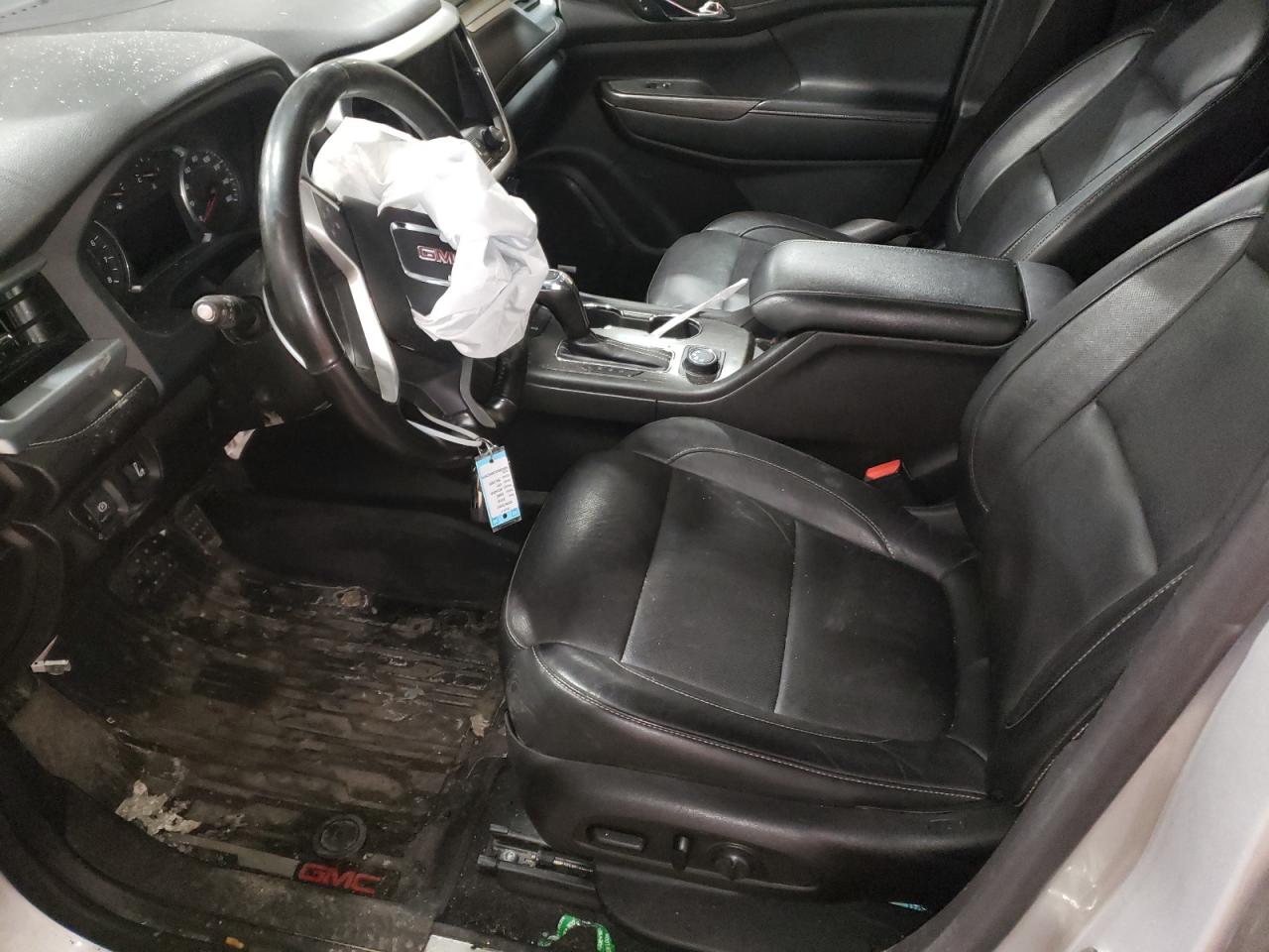 2019 GMC Acadia - Image 7