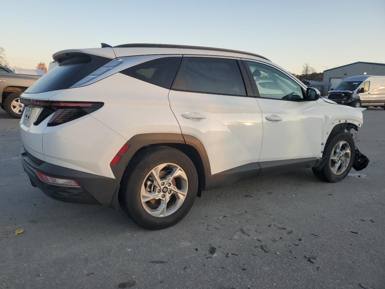 2023 Hyundai Tucson - Image 3