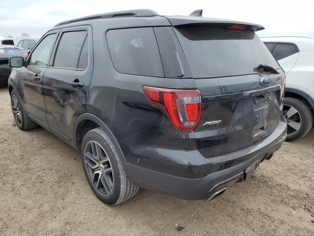 2017 Ford Explorer - Image 2