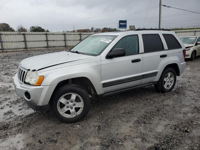 2005 Jeep Grand Cherokee Laredo