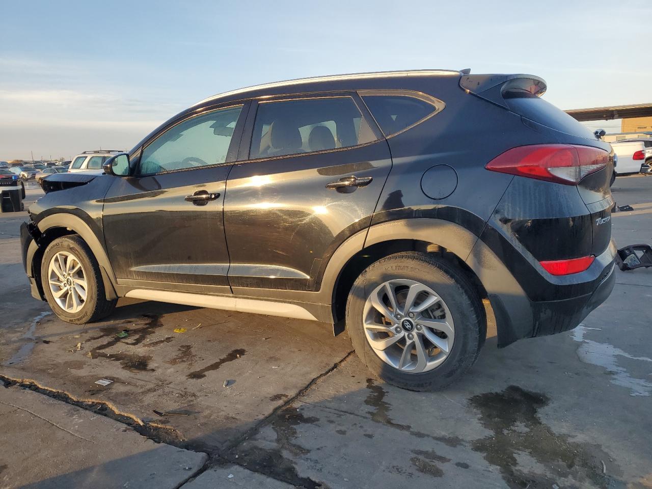 VIN KM8J33A45JU743872 2018 HYUNDAI TUCSON no.2