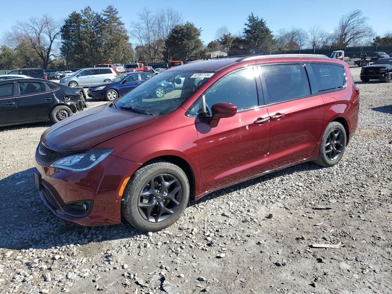 2018 Chrysler Pacifica - Image 1