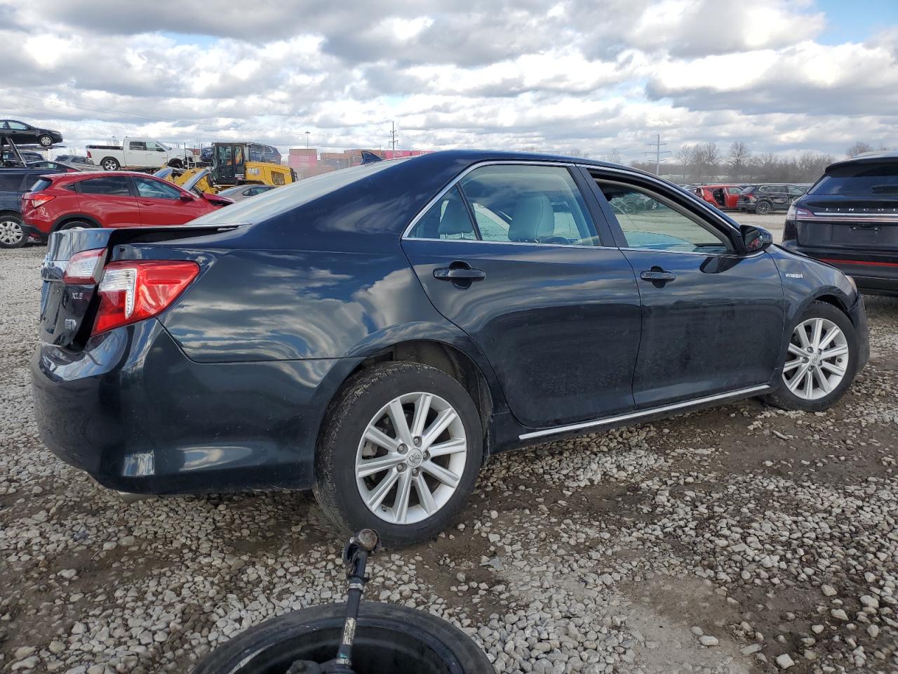 2013 Toyota Camry - Image 3