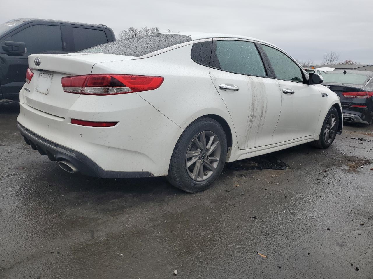2020 Kia Optima - Image 3