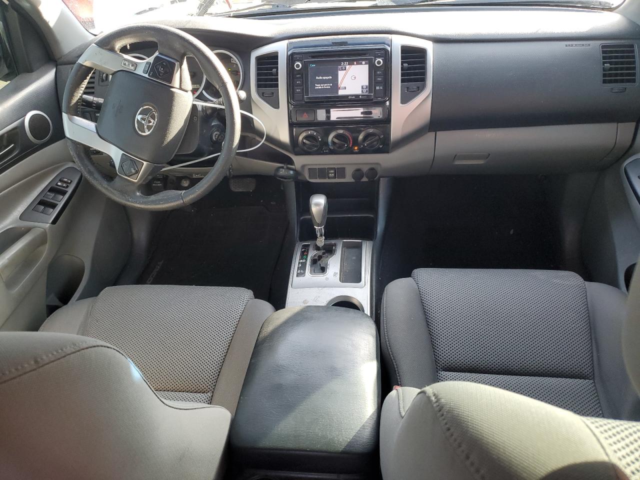 2015 Toyota Tacoma - Image 8