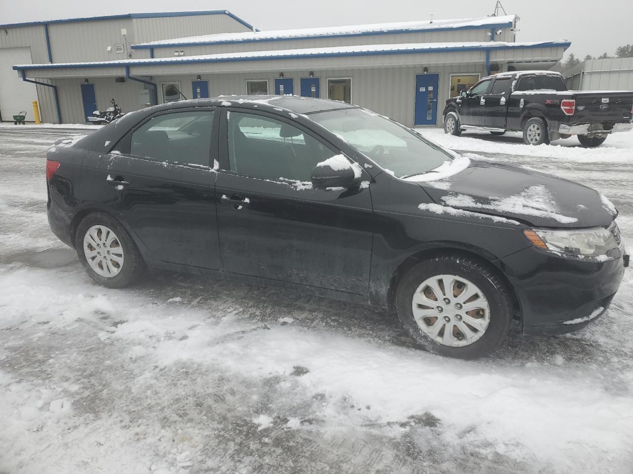 VIN KNAFU4A21D5685069 2013 KIA FORTE no.4