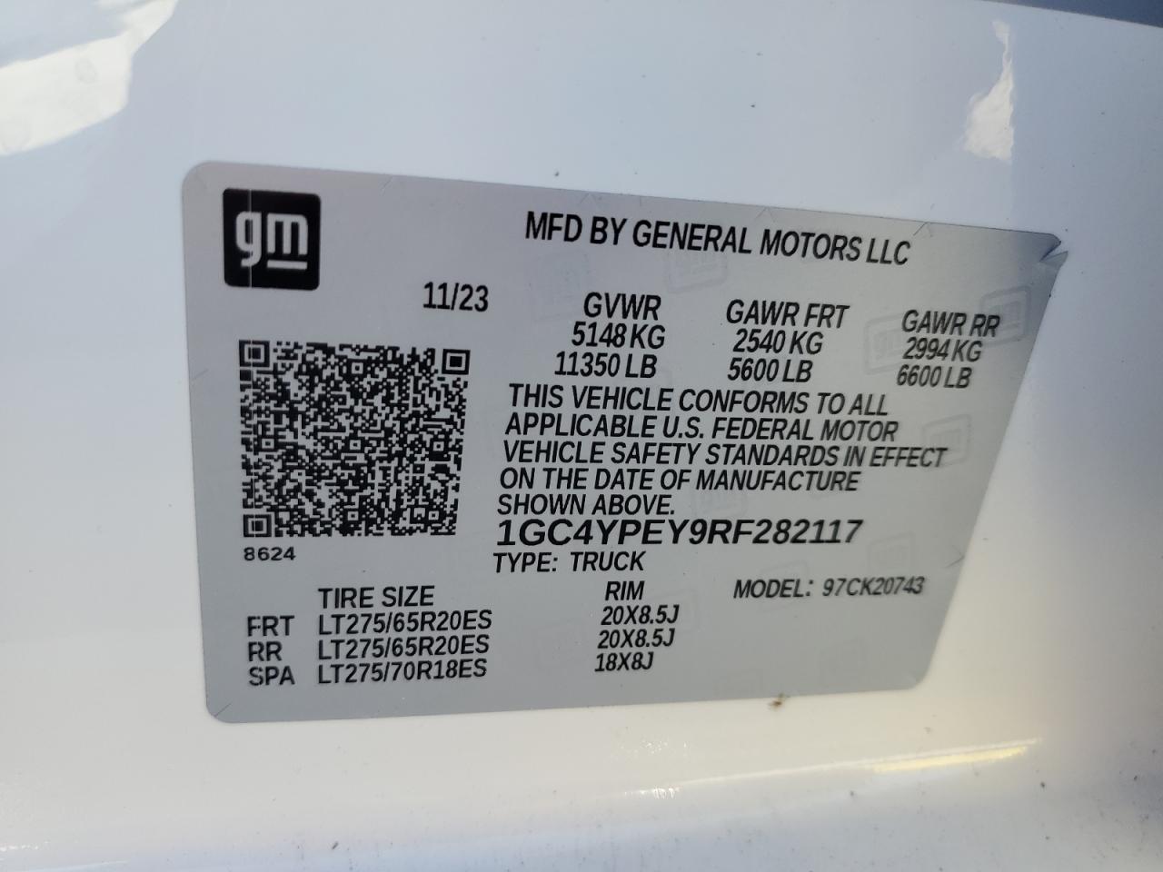 2024 Chevrolet Silverado - Image 12