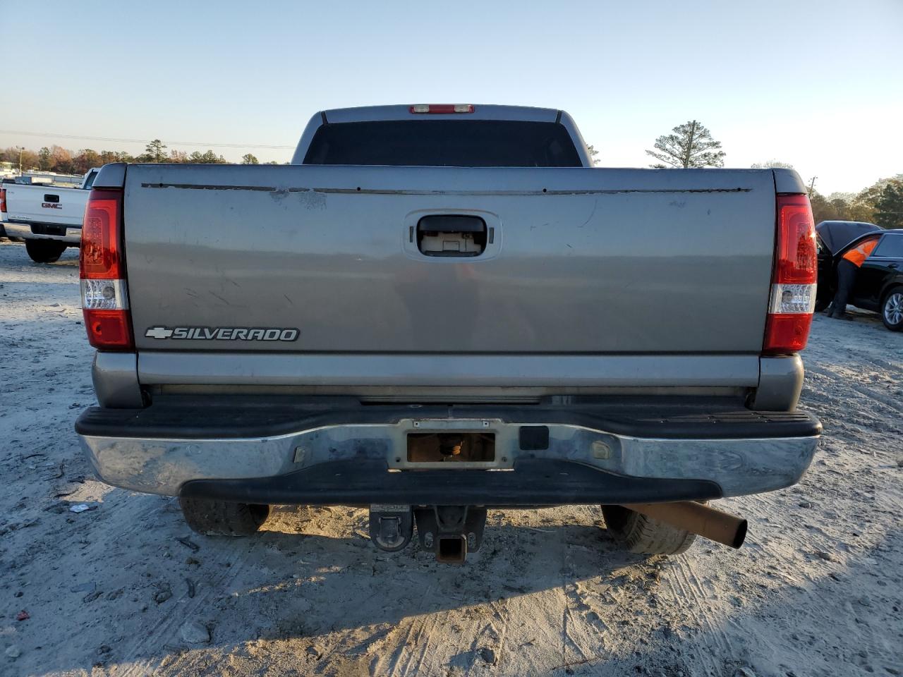 2006 Chevrolet Silverado - Image 6