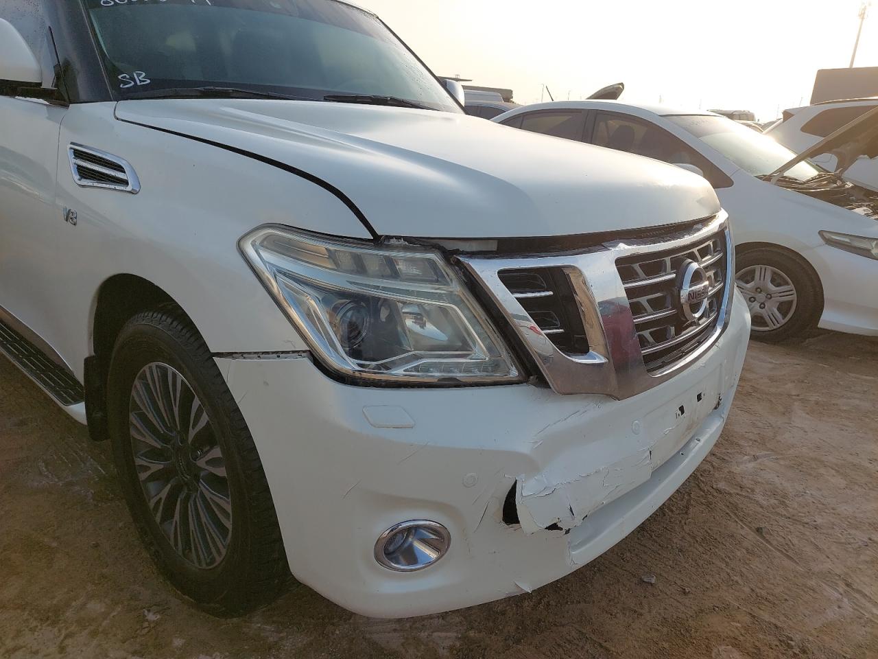 JN8AY2NY6E9060069 - 2014 Nissan Patrol - #86666344