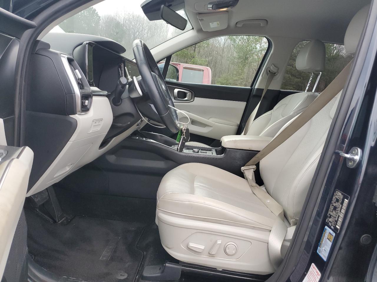 2021 Kia Sorento - Image 7
