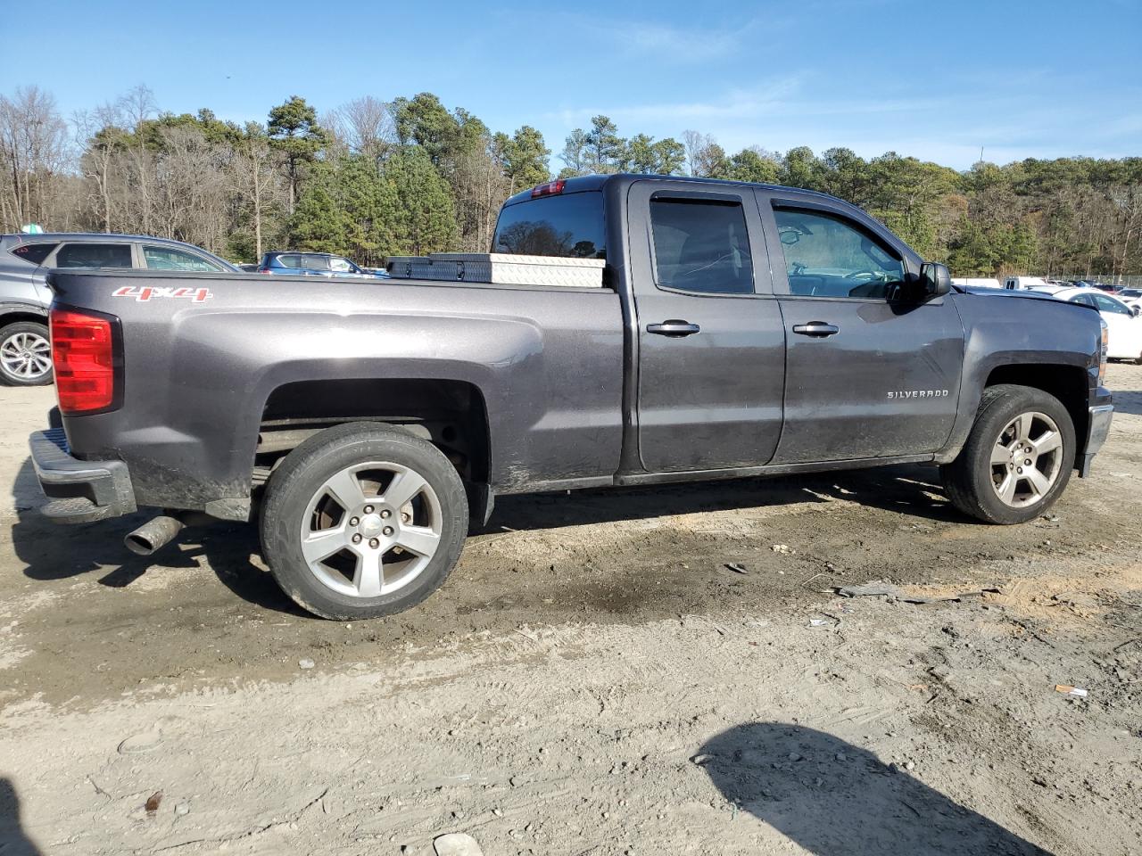 2014 Chevrolet Silverado - Image 3