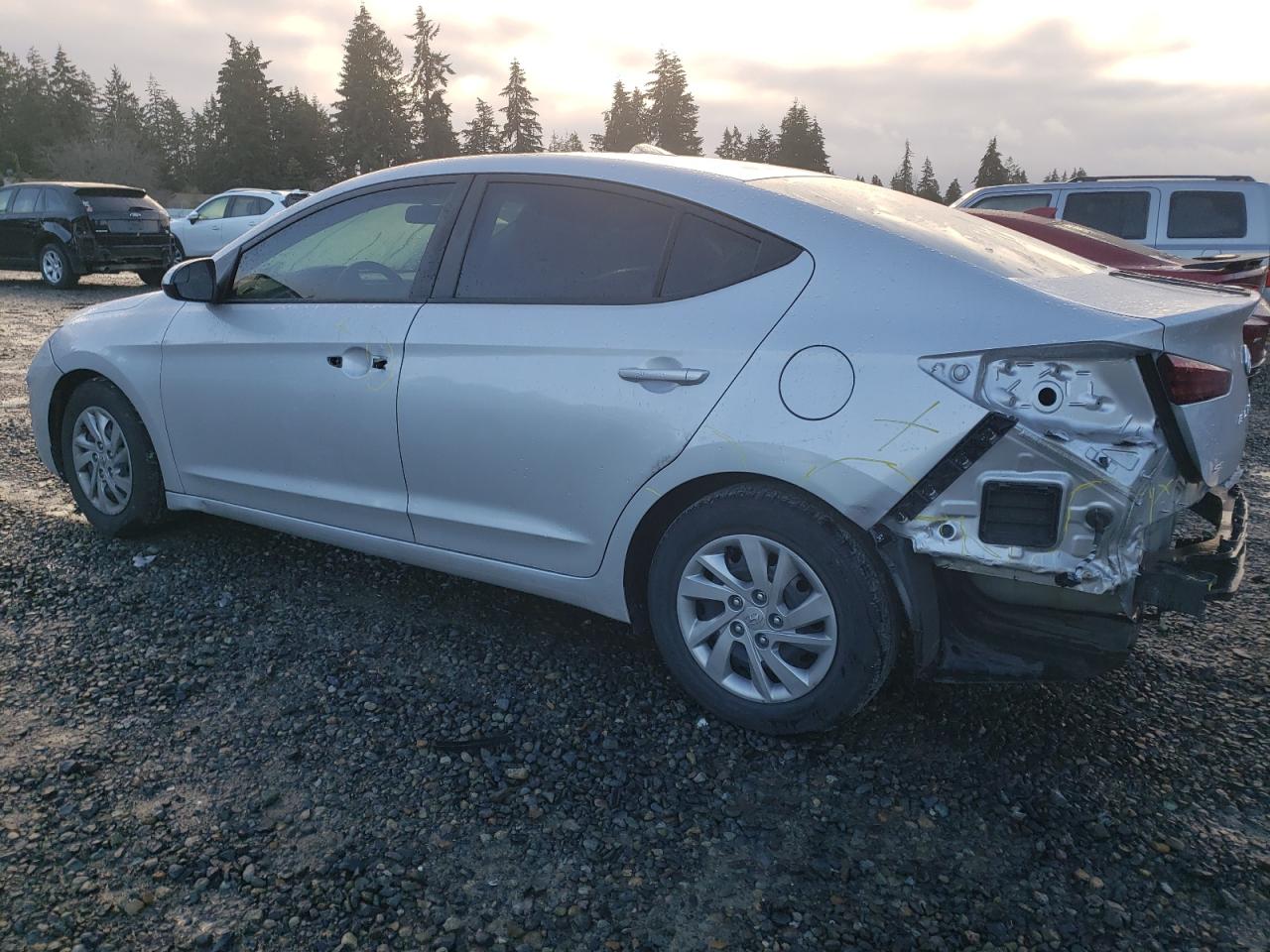 2019 Hyundai Elantra - Image 2