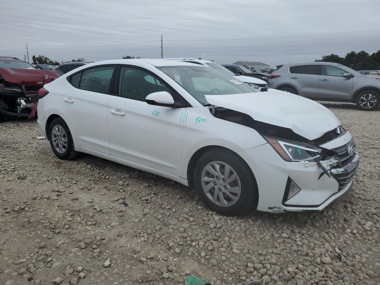 VIN 5NPD74LF2KH427156 2019 HYUNDAI ELANTRA no.4