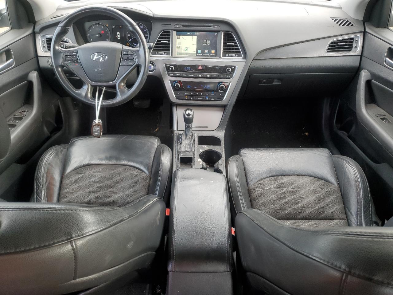 2015 Hyundai Sonata - Image 8