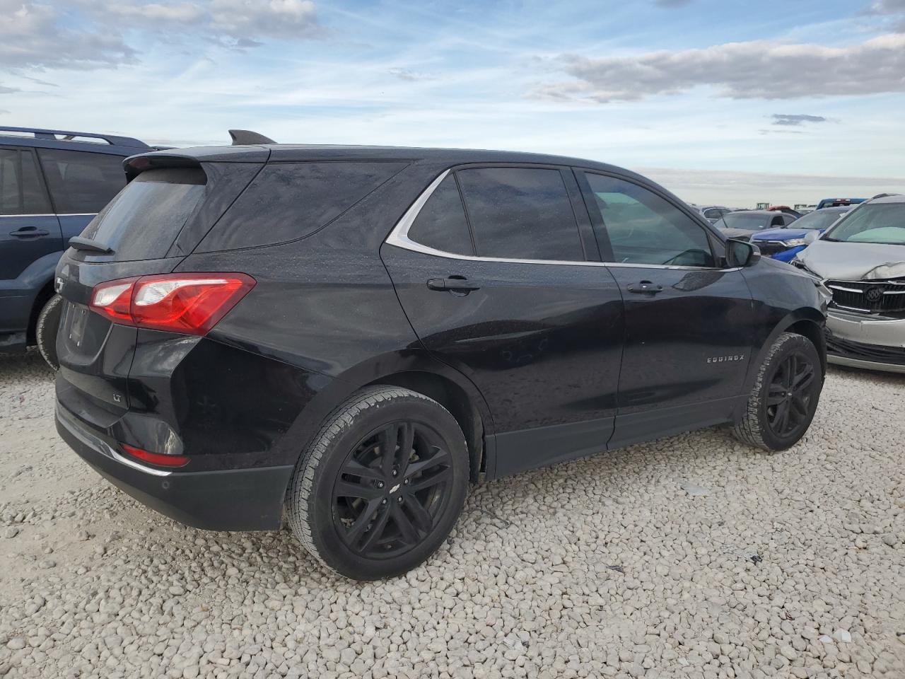 2020 Chevrolet Equinox - Image 3