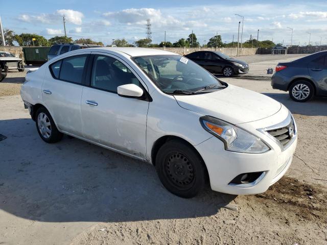  NISSAN VERSA 2015 Biały